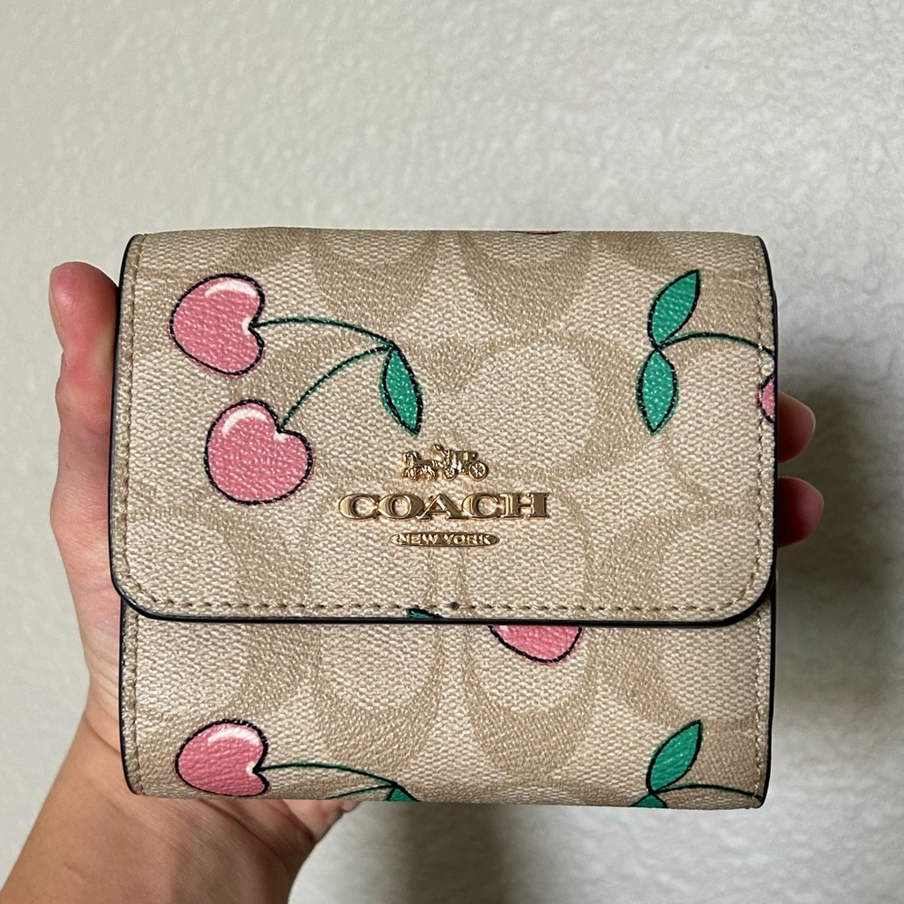 Coach Wallet in Signature Pink Cherry Print